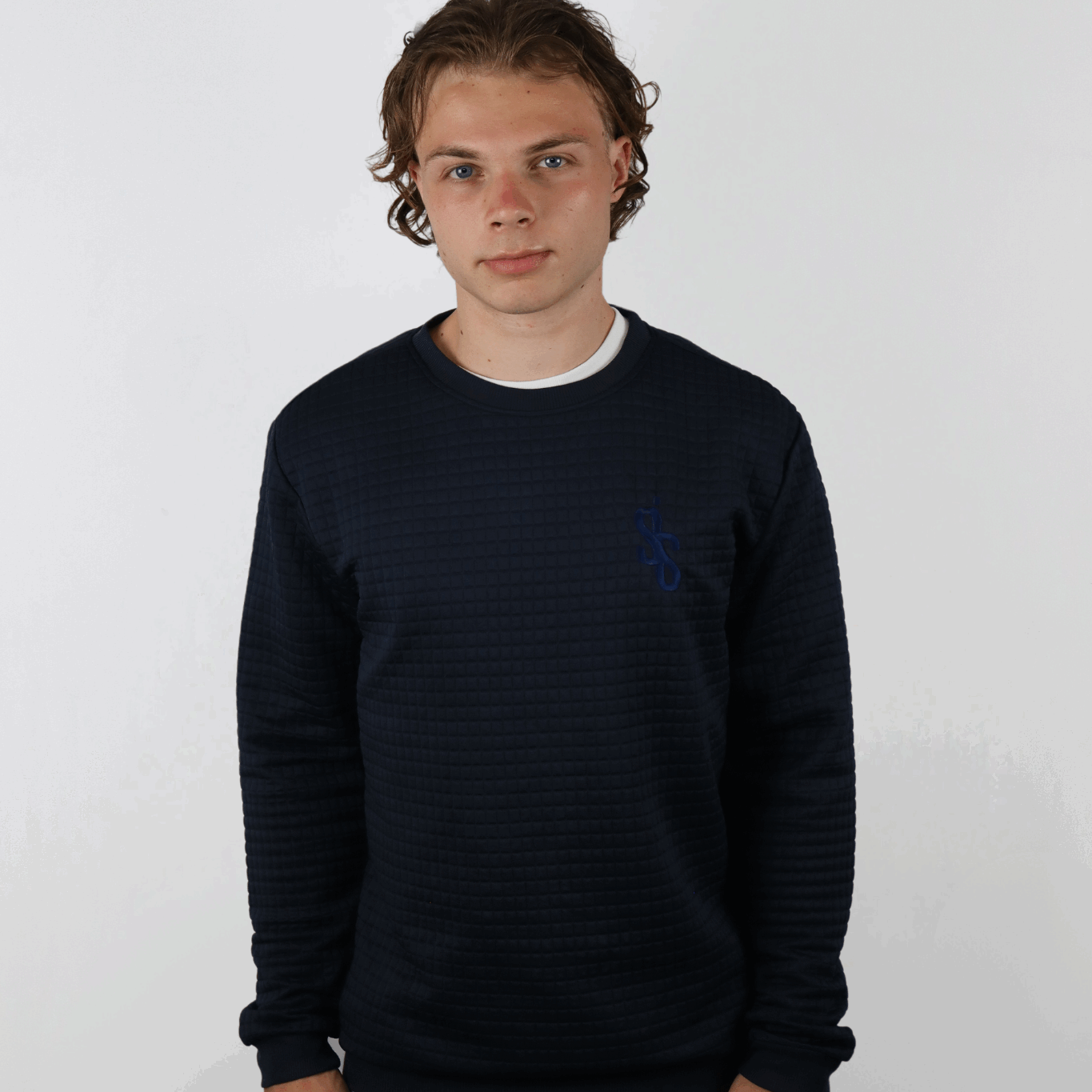 SIS BleuGraph – Pull Cadrillé Bleu Nuit
